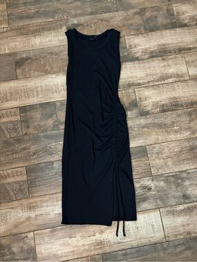 Sleeveless Black Ruched-Side Midi Dress